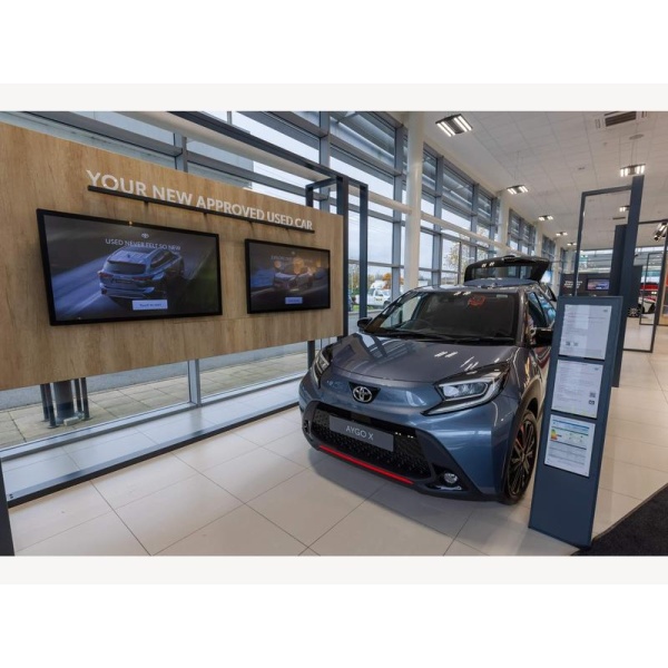 Toyota Corolla - 1.8 VVT-h Icon Touring Sports CVT Euro 6 (s/s) 5dr