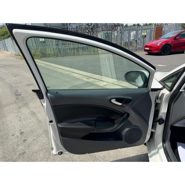 SEAT Ibiza - 1.4 16V Chill Euro 5 5dr