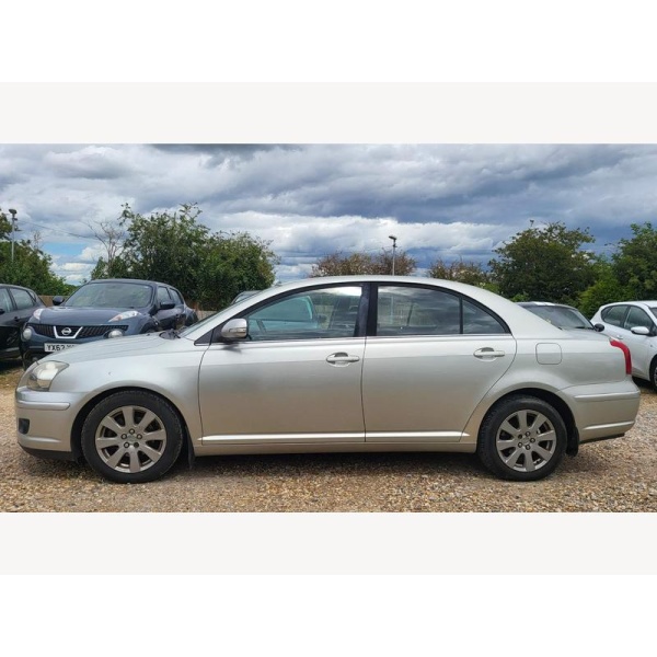 Toyota Avensis - 1.8 VVT-i TR 4dr