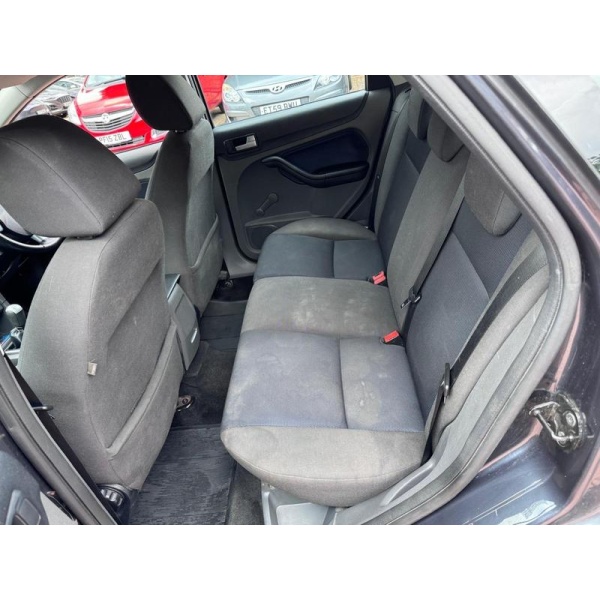 Ford Focus - 1.6 Zetec Climate 5dr