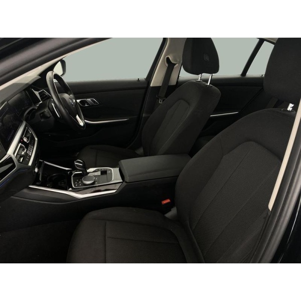 BMW 3 Series - 2.0 330e 12kWh SE Pro Plug-in (292 ps) 4dr