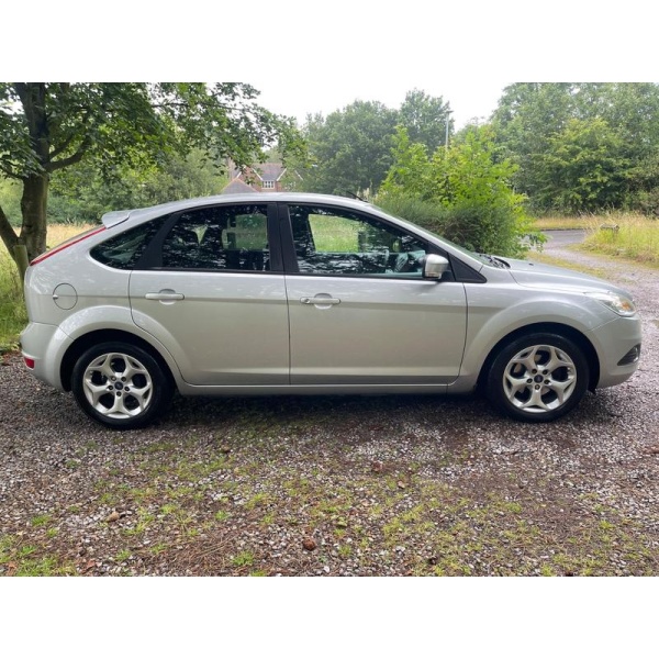 Ford Focus - 1.6 TDCi DPF Sport 5dr