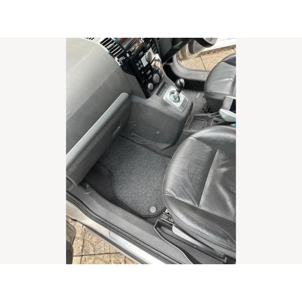 Vauxhall Zafira - 1.8 16V Elite MPV 5dr Petrol Easytronic Euro 4 (140 ps)
