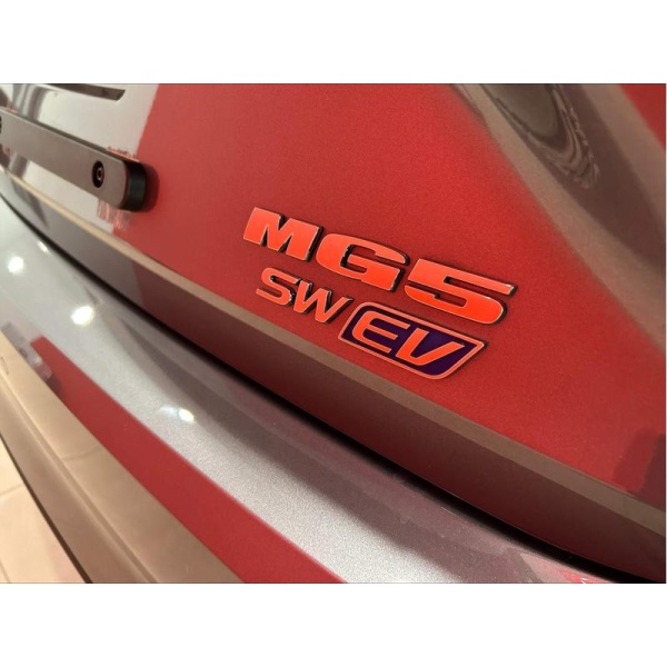 MG MG5 - 61.1kWh SE Auto 5dr