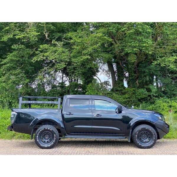 Nissan Navara - 2.3 dCi Acenta+ Pickup 4dr Diesel Manual 4WD Euro 5 (190 ps)