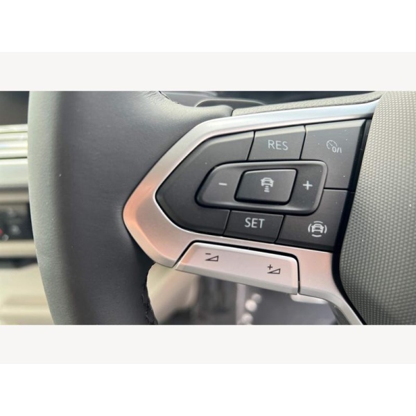 Volkswagen Multivan - 1.4 TSI 13kWh Style DSG L2 Euro 6 (s/s) 5dr