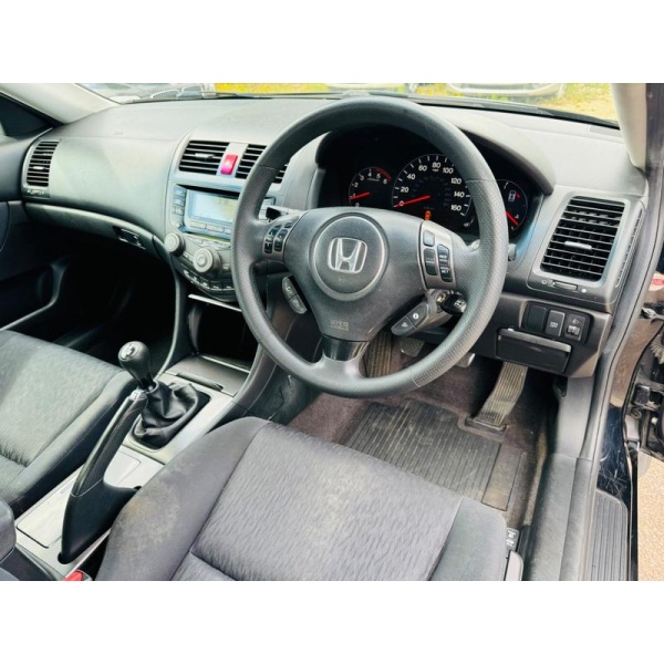 Honda Accord - 2.2 i-CDTi SE 4dr (hands free)