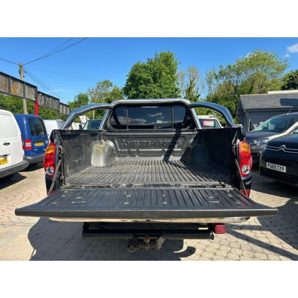 Mitsubishi L200 - 2.5 DI-D 4X4 WARRIOR LB DCB 175 BHP