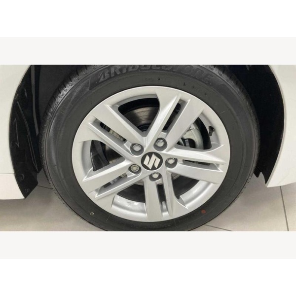Suzuki Swace - 1.8 Hybrid Motion 5dr CVT
