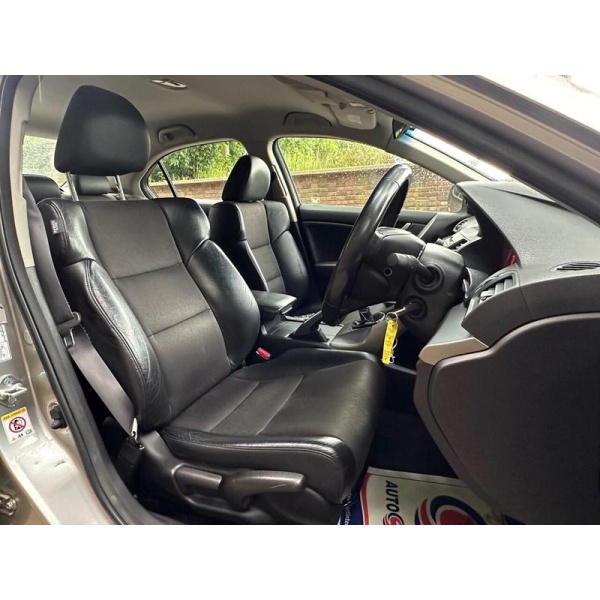 Honda Accord - 2.2 I-DTEC ES GT 4d 148 BHP