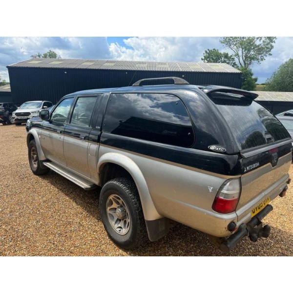 Mitsubishi L200 - 2.5 4LIFE LWB DCB 4WD 114 BHP