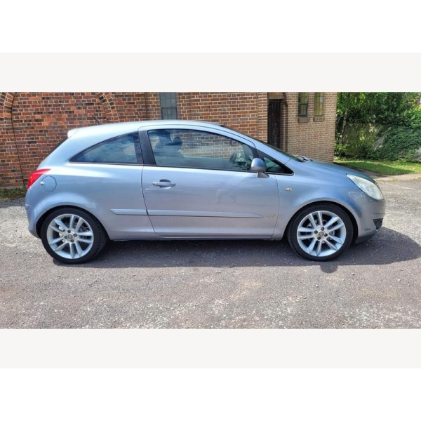 Vauxhall Corsa - 1.2i 16v Design Hatchback 3dr Petrol Manual (a/c) (139 g/km, 79 bhp)
