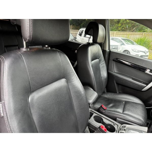 Chevrolet Captiva - 2.2 VCDi LTZ Auto 4WD Euro 5 5dr (7 Seats)
