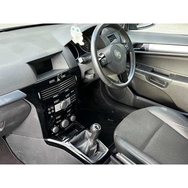 Vauxhall Astra - 1.6i 16v Design Sport Hatch 3dr
