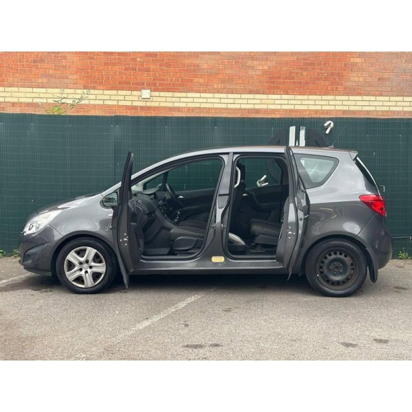 Vauxhall Meriva - 5dr