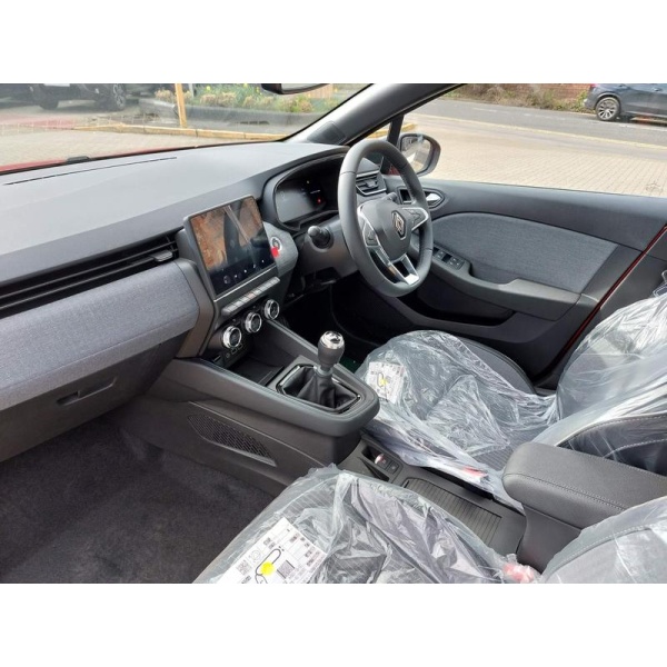 Renault Clio - 1.0 TCe techno Euro 6 (s/s) 5dr