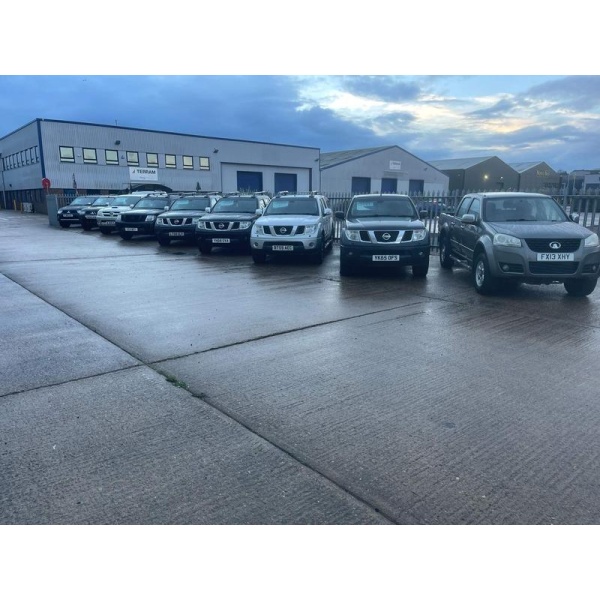 Nissan Navara - 2.5 dCi Acenta 4dr