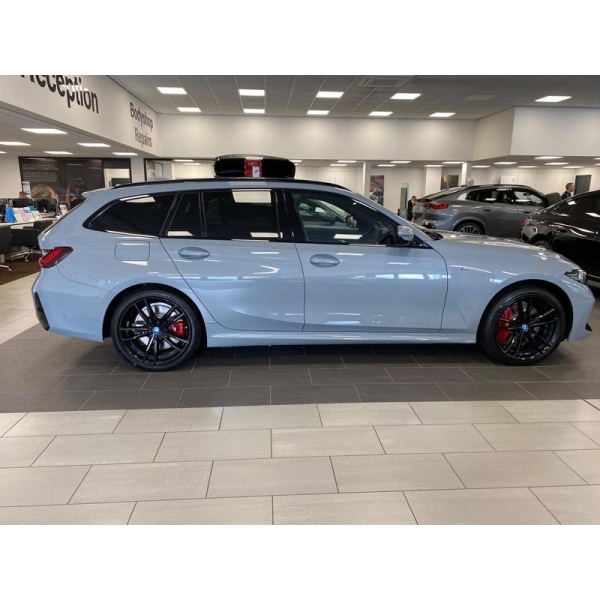 BMW 3 Series - 2.0 330e 12kWh M Sport Touring Auto xDrive Euro 6 (s/s) 5dr