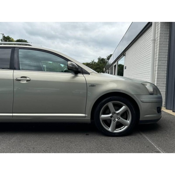 Toyota Avensis - 2.2 D-4D T180 Estate 5dr Diesel Manual (163 g/km, 175 bhp)