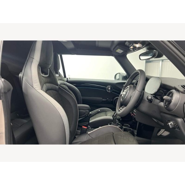 MINI Convertible - 2.0 Cooper S Sport Steptronic Euro 6 (s/s) 2dr