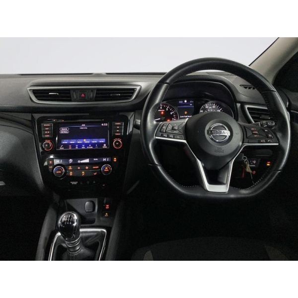 Nissan Qashqai - 1.3 DIG-T ACENTA PREMIUM 5d 158 BHP | Extended Warranties| AA Coverage*