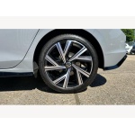 Volkswagen Golf - 1.5 eTSI MHEV R-Line DSG Euro 6 (s/s) 5dr