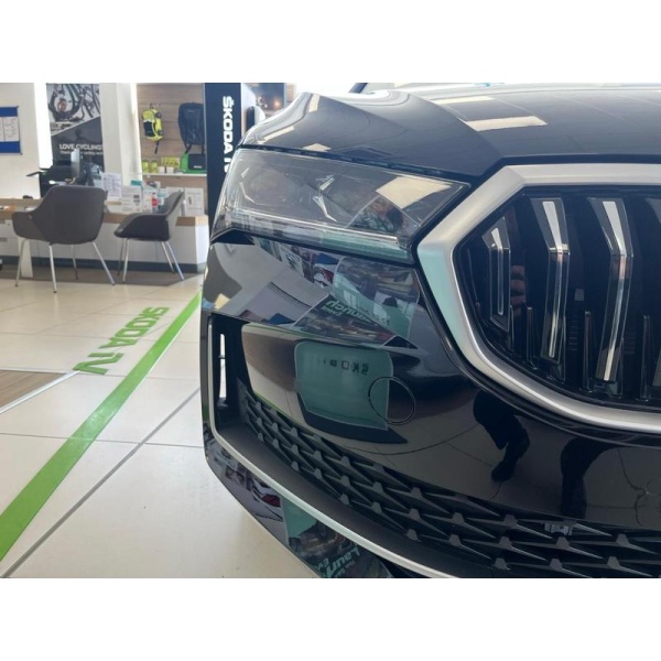 SKODA Superb - 2.0 TDI 193 Laurin + Klement 4X4 5dr DSG