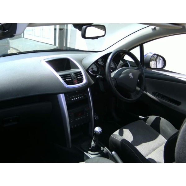 Peugeot 207 CC - 1.6 16v GT Convertible 2dr Petrol Manual (155 g/km, 120 bhp)