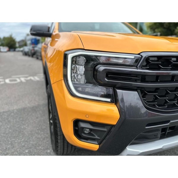 Ford Ranger - 2.0L 205PS 10SPD AUTO LIMITED POWER PACK 3 TOWBAR POWER ROLLER SHUTTER 20" ALLOYS