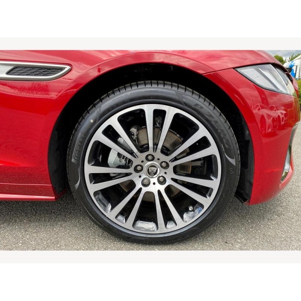 Jaguar XF - 2.0 D200 R-Dynamic Se Black 4Dr Auto