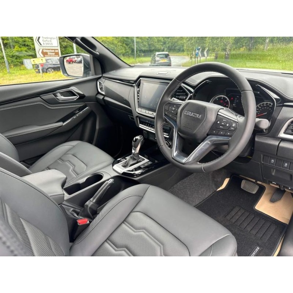 Isuzu D-max - 1.9 TD V-Cross Auto 4WD Euro 6 (s/s) 4dr