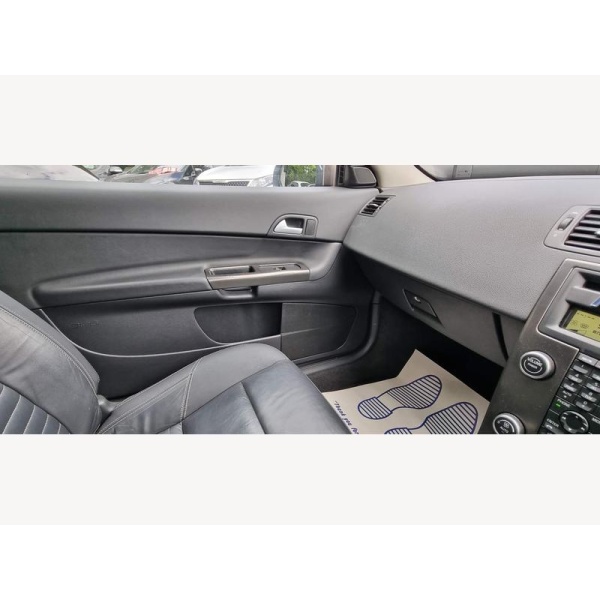 Volvo C30 - 1.6 D2 R-Design Sports Coupe Euro 5 3dr