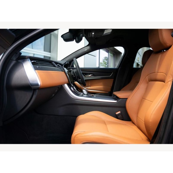 Jaguar XF - 2.0 D200 MHEV R-Dynamic HSE Black Auto Euro 6 (s/s) 4dr