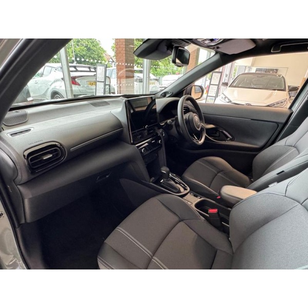 Toyota Yaris Cross - 1.5 VVT-h Design E-CVT Euro 6 (s/s) 5dr