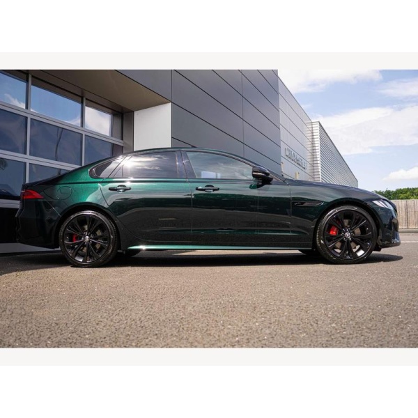 Jaguar XF - 2.0 D200 MHEV R-Dynamic HSE Black Auto Euro 6 (s/s) 4dr
