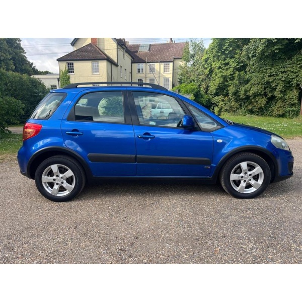 Suzuki SX4 - 1.6 SZ4 SUV 5dr Petrol Manual Euro 5 (120 ps)