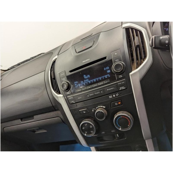 Isuzu D-max - 2.5 TD Yukon Pickup 4dr Diesel Manual 4x4 (192 g/km, 161 bhp)