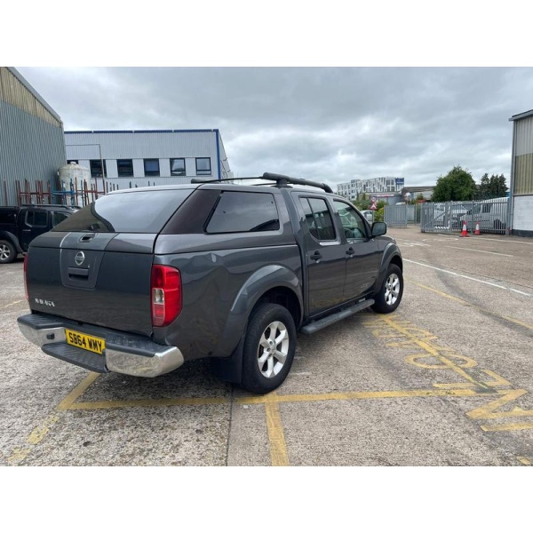 Nissan Navara - 2.5 dCi Tekna Auto 4WD Euro 5 4dr