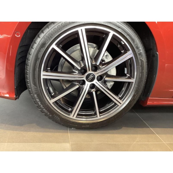 Audi A6 - AUDI A6 Black Edition 40 TDI quattro 204 PS S tronic 2.0 4dr