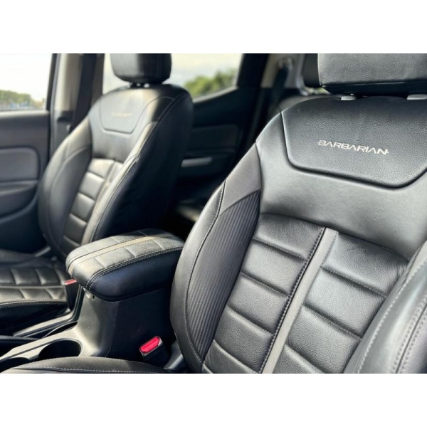 Mitsubishi L200 - 2.4 DI-D 4WD BARBARIAN DCB 178 BHP NO VAT NO VAT !!!!!!
