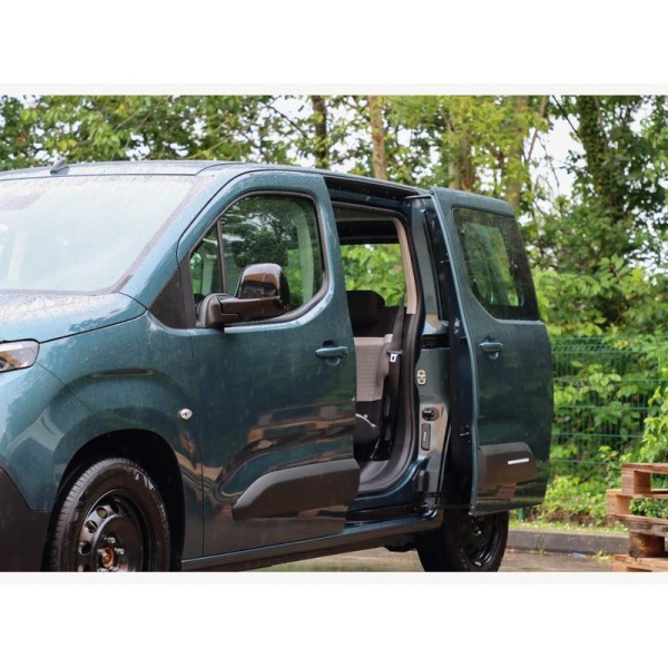 Citroen E-berlingo - 52kWh PLUS M XL MPV Auto 5dr (7.4kW Charger)