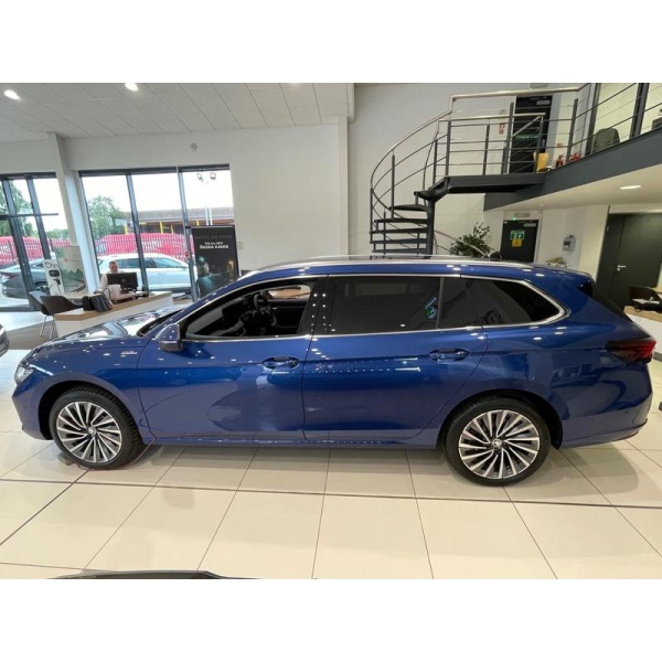 SKODA Superb - 2.0 TDI Laurin & Klement DSG 4WD Euro 6 (s/s) 5dr