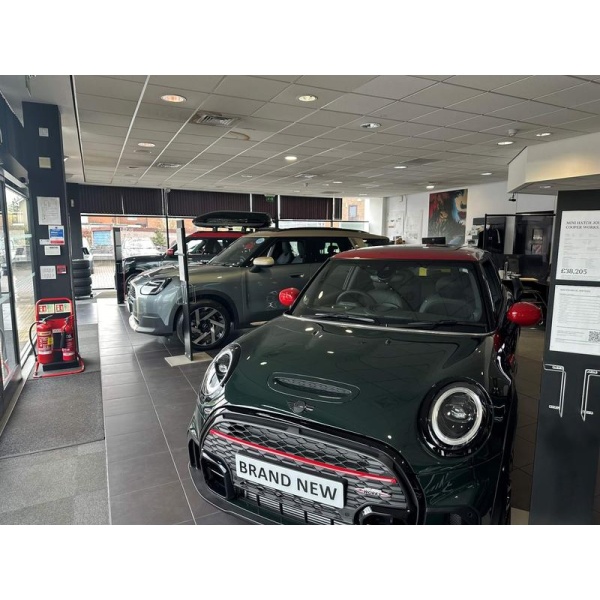 MINI Convertible - 2.0 Cooper S Sport Steptronic Euro 6 (s/s) 2dr