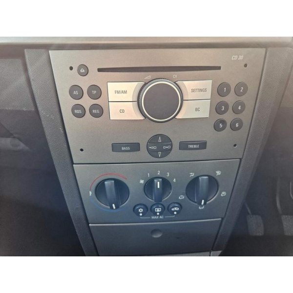 Vauxhall Meriva - 1.6i 16v Life 5dr