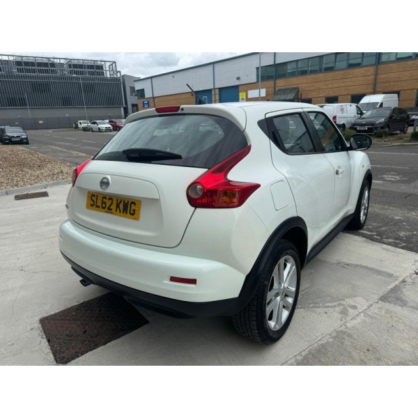 Nissan Juke - 1.6 Acenta CVT Euro 5 5dr