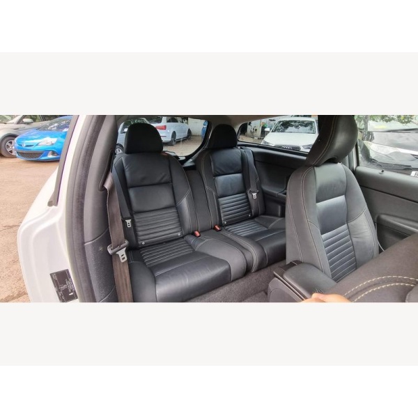 Volvo C30 - 1.6 D2 R-Design Sports Coupe Euro 5 3dr