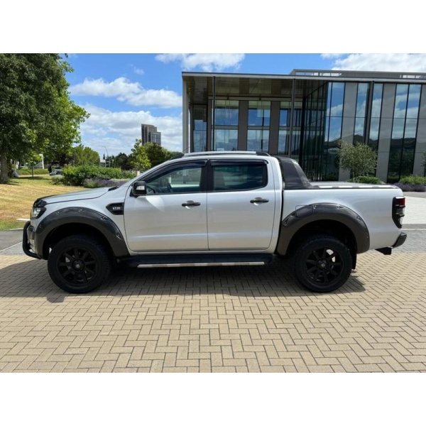 Ford Ranger - WILDTRACK AUTO 3.2TDCi 4x4 *AIRCON*SATNAV*SENSORS*HEAT PACK*LEATHER*HEAT PACK*ALLOYS* EXCELLENT VALUE AND EXTRAS