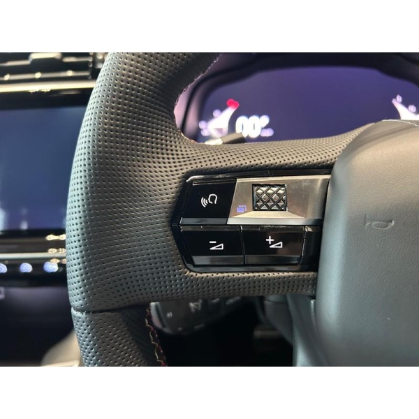 DS Automobiles DS 7 CROSSBACK - 1.5 BlueHDi Performance Line + Crossback EAT8 Euro 6 (s/s) 5dr
