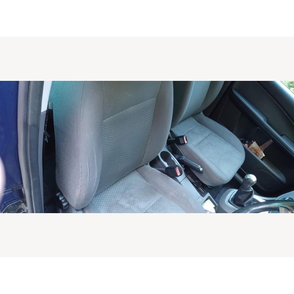 Ford Focus C-max - 1.6 16v Zetec MPV 5dr Petrol Manual (166 g/km, 99 bhp)