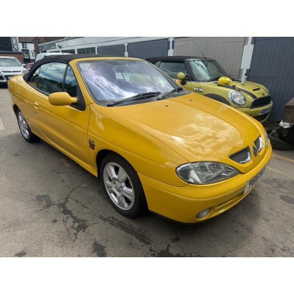 Renault Megane - 2.0 ide 16v Dynamique 2dr